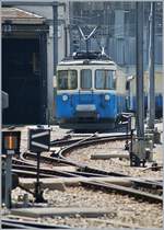 Der MOB ABDe 8/8 4001 SUISSE wartet in Montreux auf einen neuen Einsatz.