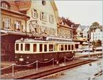 In Gais wartet der ABDeh 4/4 N� 7 noch in den �lteren SGA Farbengebung auf die Fahrt nach Altst�tten.
110 Film / Sept. 1983
