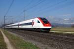 SBB: IC Lausanne-Zürich mit einem RABDe 500 (ICN) bei Deitingen am 10.
