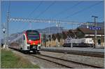 In Bex stehen zwei neue EVO RABe 531/533: Vorne der TMR Region Alpes  RABe 533 703 und weniger gut zu sehen der RABe SBB RABe 531 002.