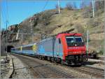 Dei SBB Re 484 015 erreicht mit einem EC nach Milano Ausserberg an der L�tschberg-S�drampe.