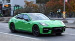 Sportliche Oberklasse-Limousine Porsche Panamera 4 E-Hybrid am 27.10.26 Berlin.