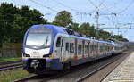 SBH S-Bahn Hannover mit der Transdev Hannover GmbH mit den Flirt Triebzügen '3427 088 B' (NVR: ' 94 80 3427 088-4 D-TDH...') + '3427 086-1' (NVR: '94 80 3427 086-8 D-TDH....') als S1 nach Haste bei der Ausfahrt S-Bahnhof Dedensen/​Gümmer.