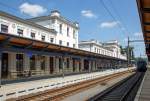 Der Bahnhof Mari�nsk� L�zně (deutsch Marienbad) von der Gleisseite am 01.07.2015.