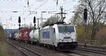 METRANS Rail s.r.o., Praha [CZ] mit ihrer  386 001-2  [NVR-Nummer: 91 54 7386 001-2 CZ-MT] und einem KLV-Zug am 14.04.25 Höhe Bahnhof Saarmund.