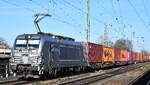 METRANS a.s., Praha [CZ] mit ihrer Vectron  383 421-5  [NVR-Nummer: 91 54 7383 421-5 CZ-MT] und einem Containerzug am 25.02.26 Höhe Bahnhof Magdeburg-Neustadt.