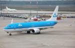 KLM Boing 737-8K2 (PH-BXB) am 09.05.10 Flughafen Berlin-Tegel.