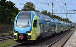 WestfalenBahn GmbH mit ihrem KISS 'ET 601' (NVR: '94 80 0445 001-1 D-WFB') als Regionallinie? am 07.08.25 Höhe S-Bahnhof Dedensen/​Gümmer.