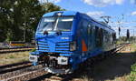 Hamburger Rail Service GmbH & Co. KG, Ahrensburg [D] mit der geleasten northrail Vectron Dual Lok  248 048 , Name:  Felly  [NVR-Nummer: 90 80 2248 048-1 D-NRAIL] am 19.06.25 Höhe Bahnhof Ruhland.
