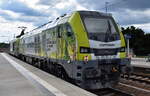ITL - Eisenbahngesellschaft mbH, Dresden [D] mit ihrer Eurodual Lok  159 102-3  [NVR-Nummer: 90 80 2159 102-3 D-ITL] am Haken von  248 008-5  [NVR-Nummer: 90 80 2248 008-5 D-ITL] am 30.07.25