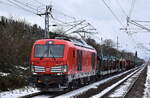 db-cargo-ag/874734/db-cargo-ag-mainz-d-mit DB Cargo AG, Mainz [D] mit ihrer recht neuen Vectron Dual Mode Light Lok '249 030' [NVR-Nummer: 90 80 2249 030-8 D-DB] und einigen Güterwagen Richtung Indistrieübergabe Berlin Nordost am 14.02.25 Höhe Bahnhof Berlin Hohenschönhausen. 